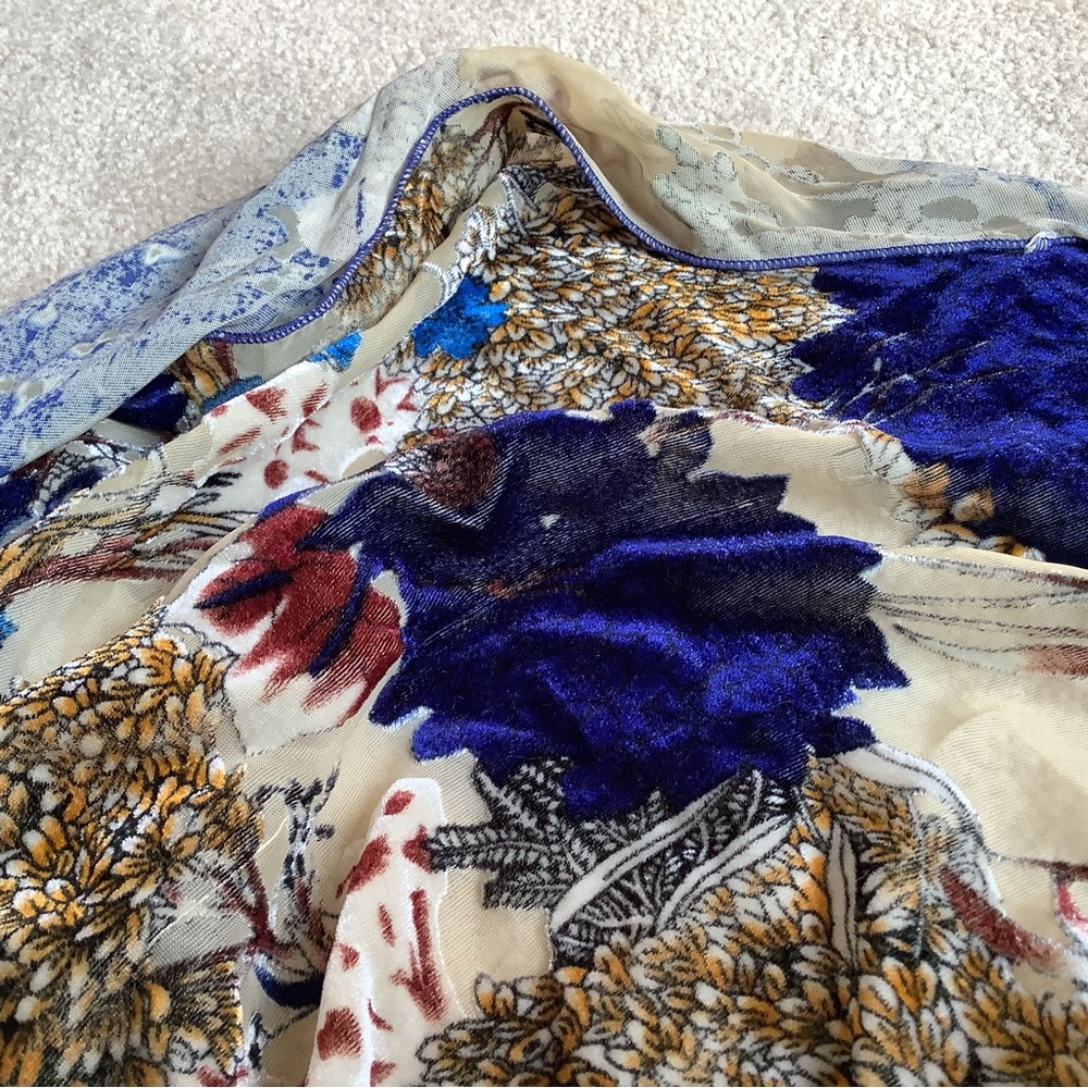 Floral Velvet Shawl with Blue and Gold Accents - Picture 5 of 7